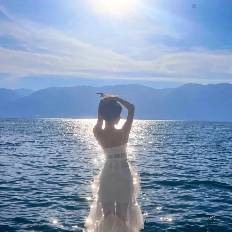 浮华背后 海报